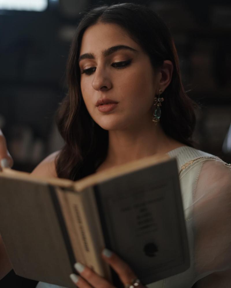 cute-pretty-and-lovely-saraali-khan-photos